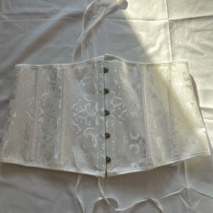 Laced Patterned White Corset- 5XL